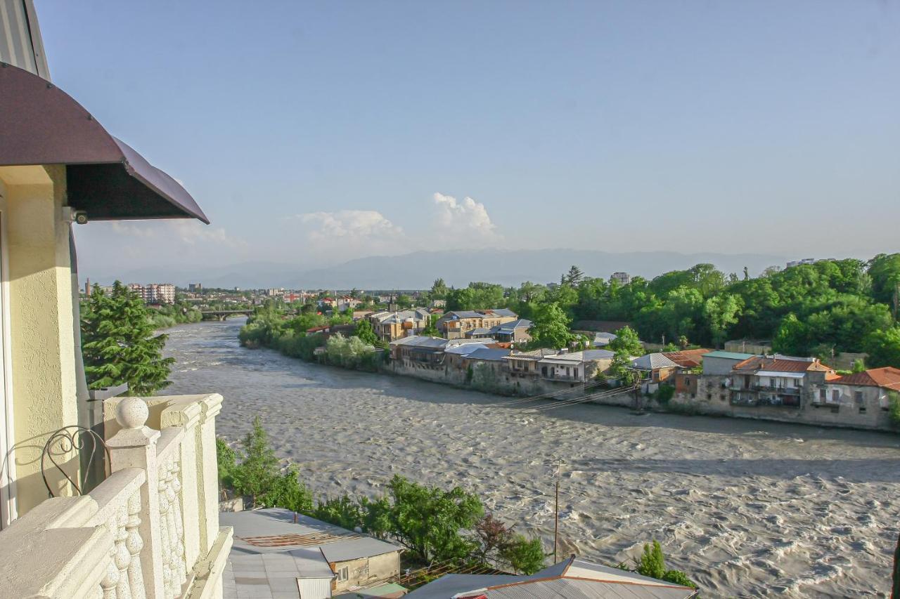 Boutique Apartment - Signature Kutaisi Luaran gambar