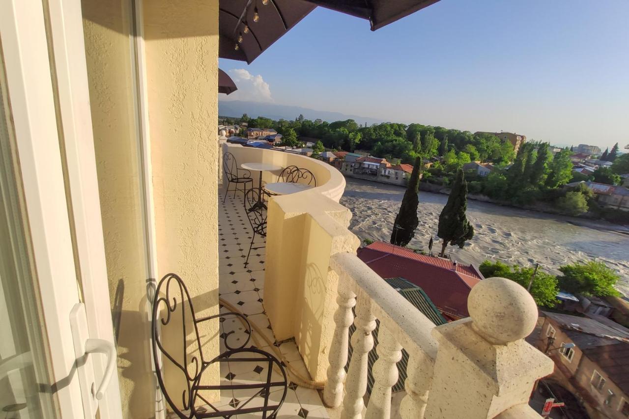 Boutique Apartment - Signature Kutaisi Luaran gambar